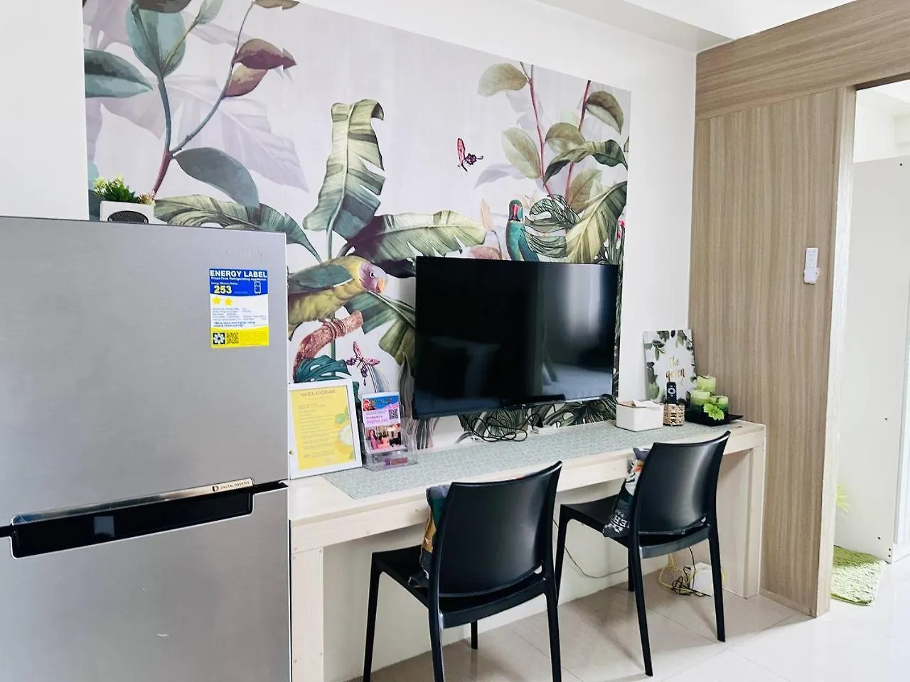 Avocado Room By Surestay Moa Manila Philippines